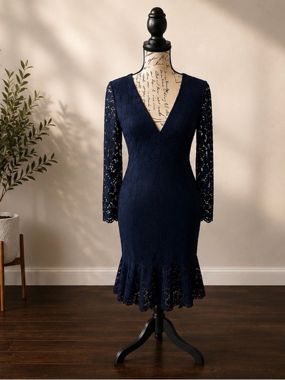 Lulus Navy Blue Lace Long Sleeve V-Neck Mermaid Dress Size M